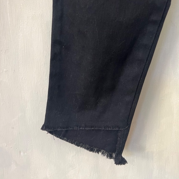 NWT Joe ‘s Jeans “the blondie” black cropped frayed hem size 28 - Picture 5 of 12